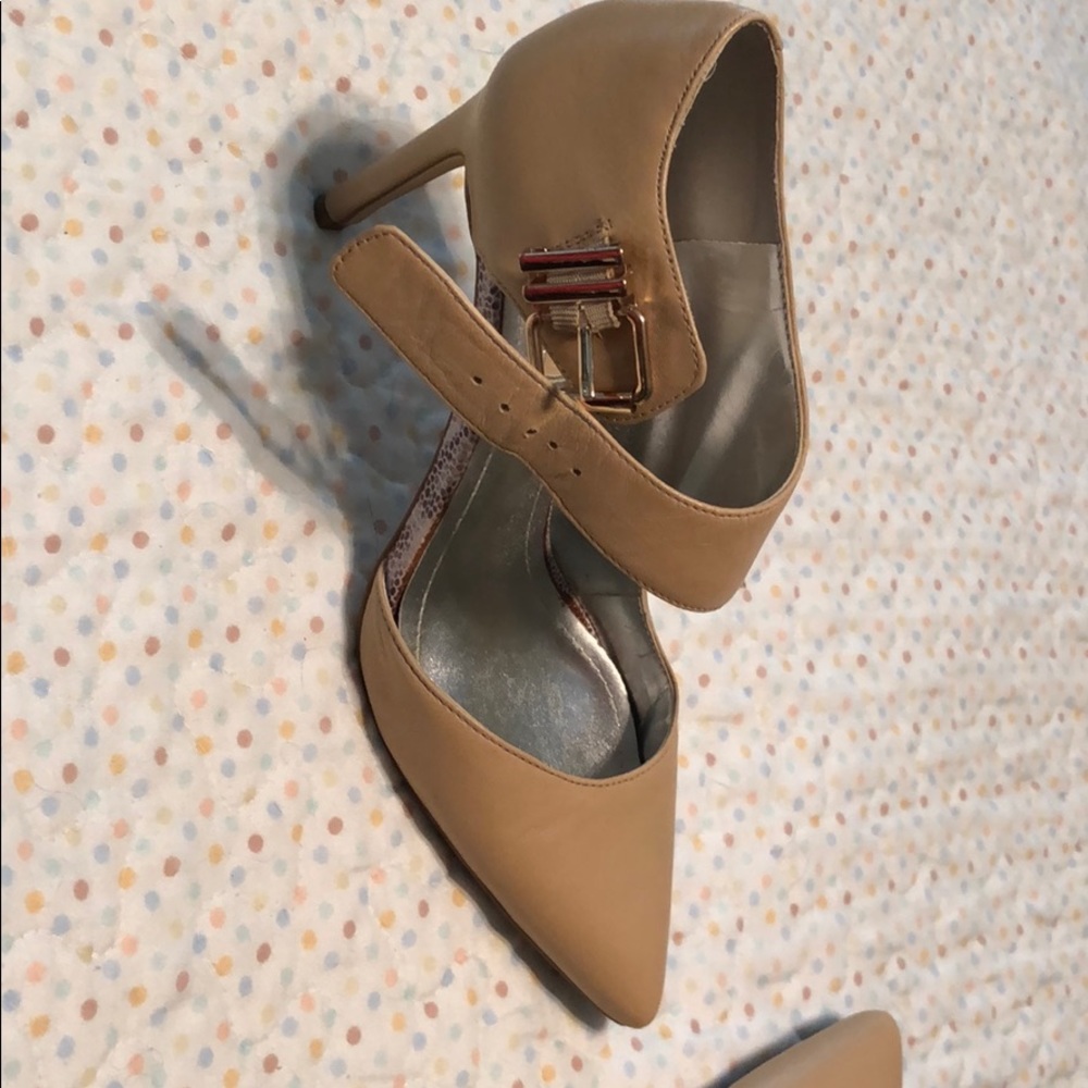 Bcbg heels